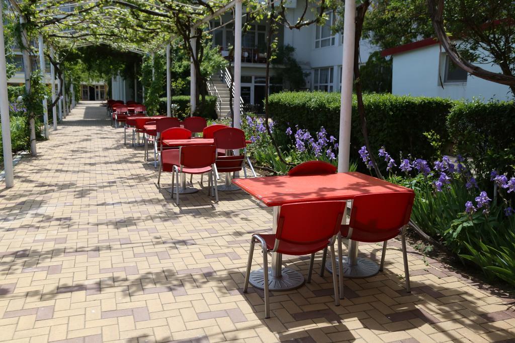 Hotel Amiral Mamaia Εξωτερικό φωτογραφία
