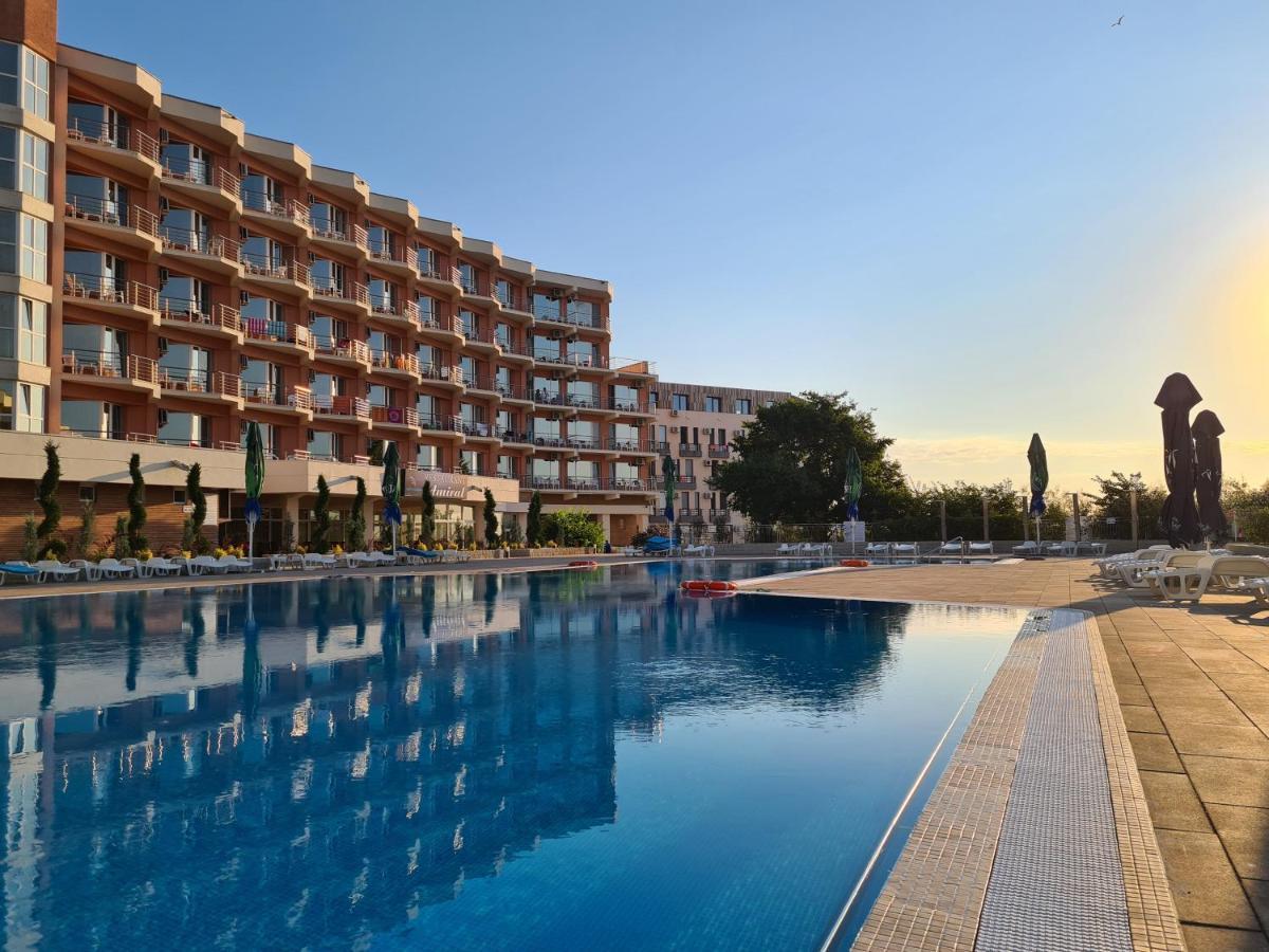 Hotel Amiral Mamaia Εξωτερικό φωτογραφία