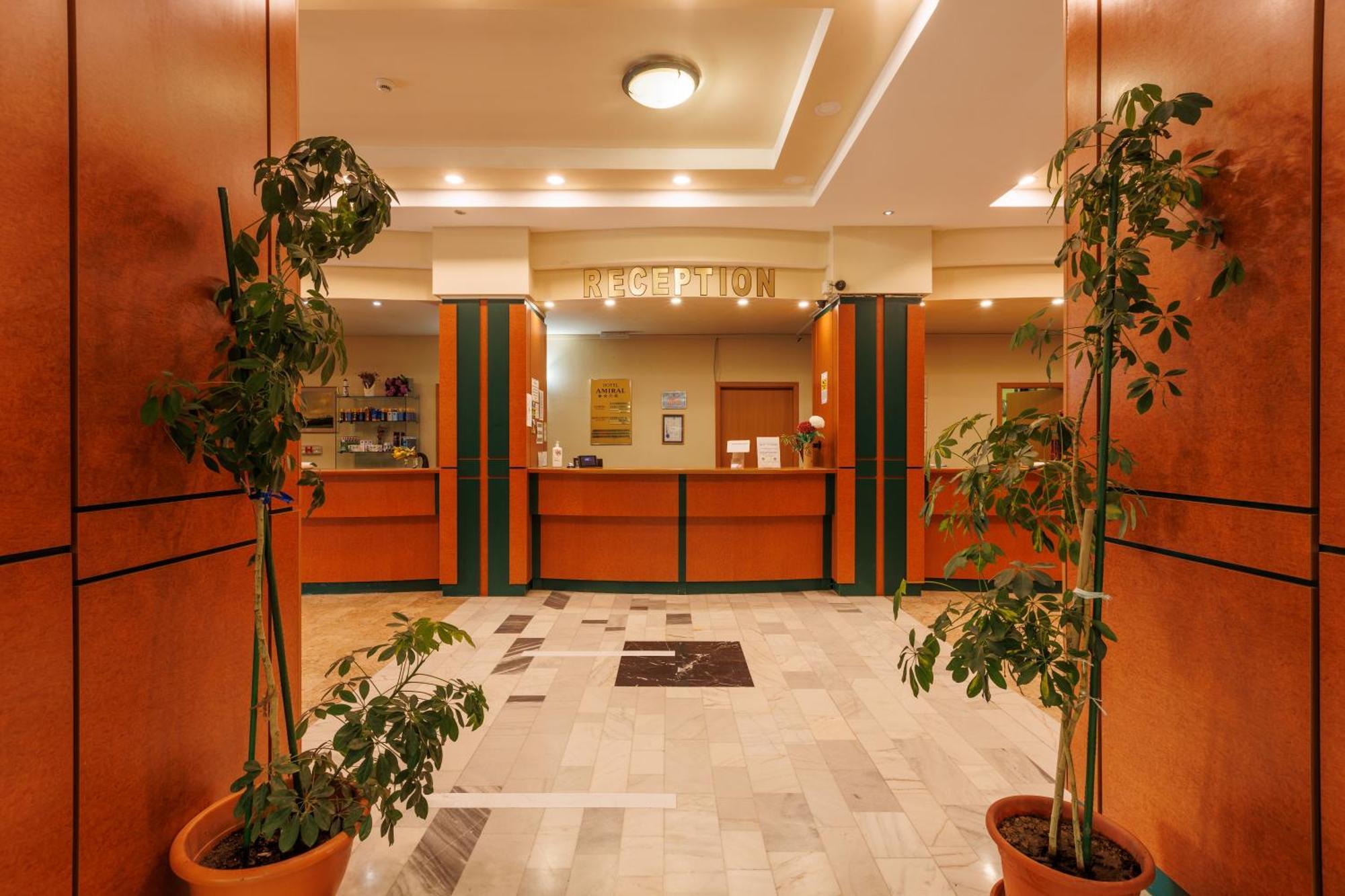 Hotel Amiral Mamaia Εξωτερικό φωτογραφία