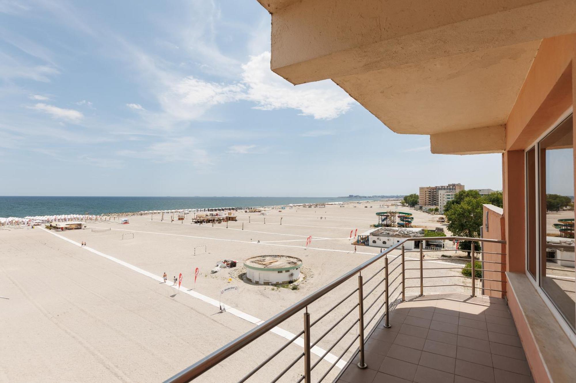 Hotel Amiral Mamaia Εξωτερικό φωτογραφία